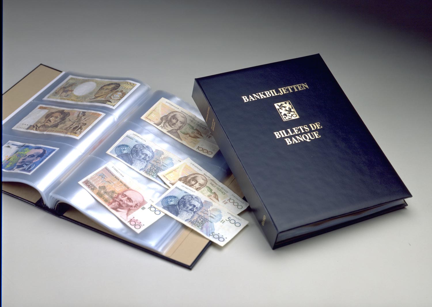 Luxe coin album  bank notes
