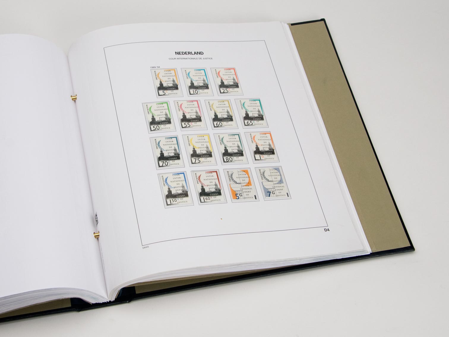 Luxe supplement Netherlands Service 2001