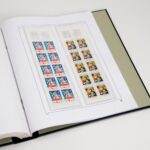 Luxe supplement France carnets croix rouge 2002
