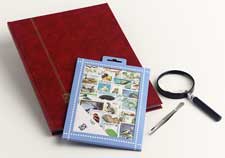 Postzegelpakket bloemen (100) incl. insteekboek, pincet en loupe